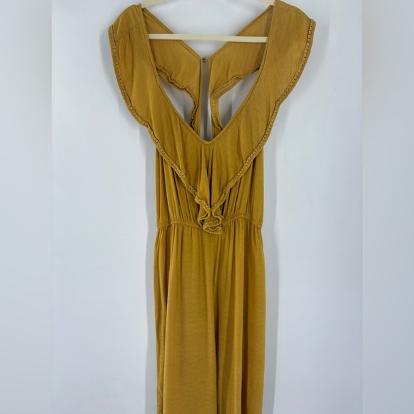 Xhileration Sleeveless Mustard Yellow V-Neck Ruffle Jumpsuit Romper Size M - Picture 3 of 13